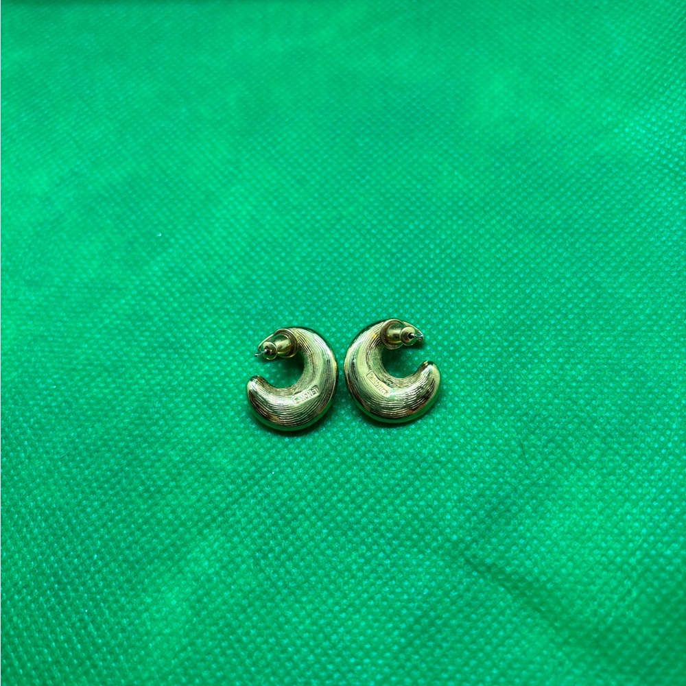 Vintage Monet Earrings - Picture 2 of 3